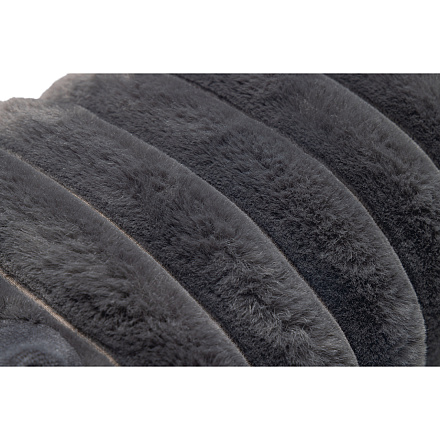 Designed by Lotte Hondenspeelgoed Reza Muis XL